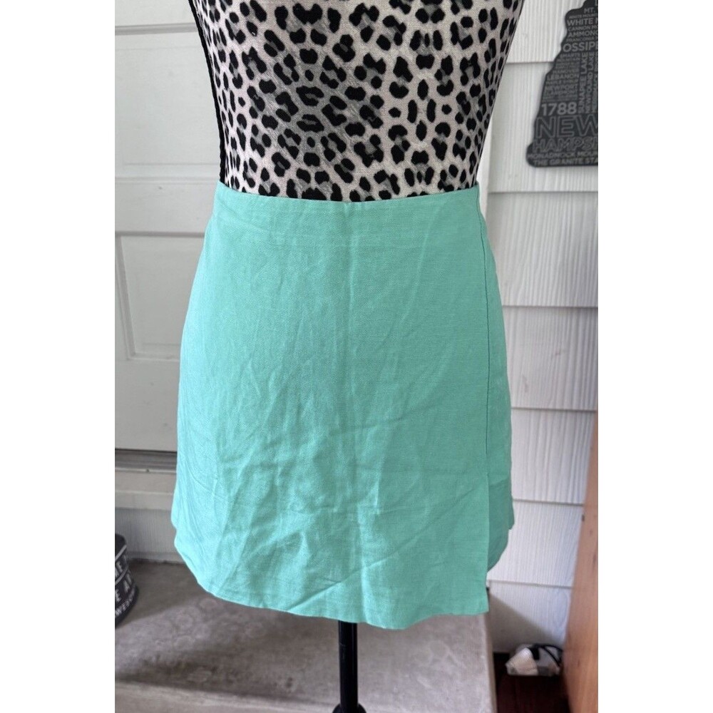 green Mini skirt H&M linen Blend Side Zip Size 16 Coquette Vacation Party